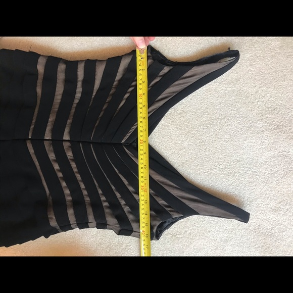 Carmen Marc Valvo evening gown - Picture 10 of 12